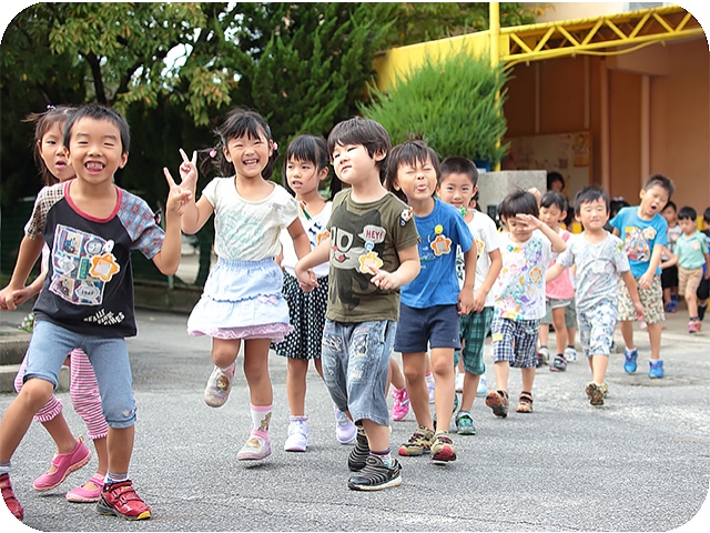 集団の中で育っていく子どもたち