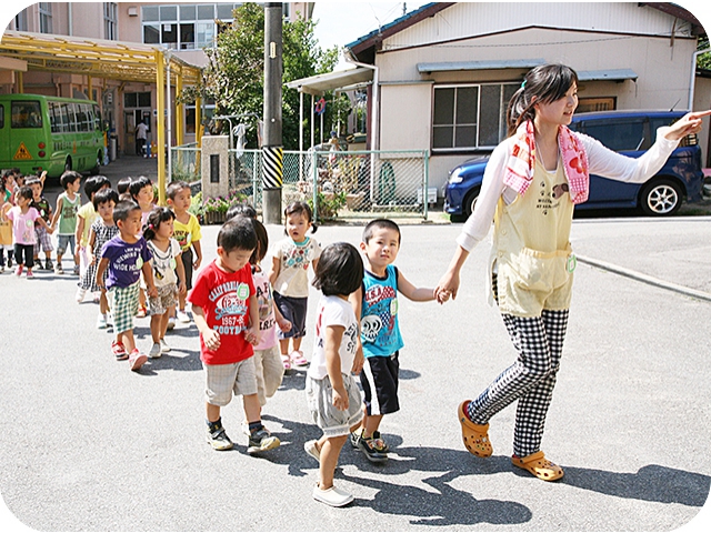 子どもはたくさん歩いて育つ